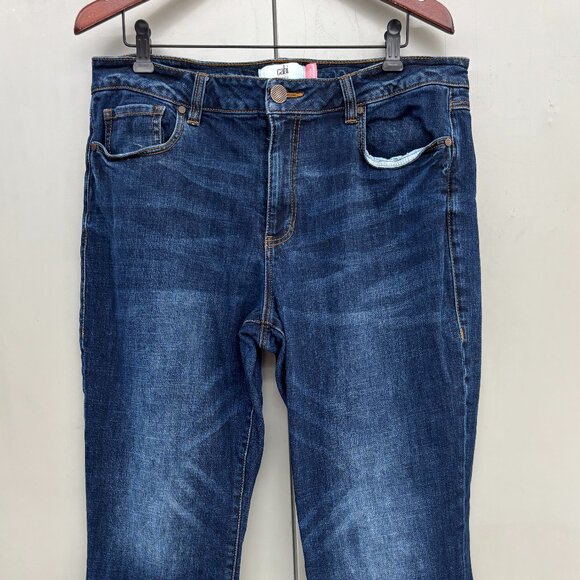 Cabi Jeans Women's True Boyfriend Size 12 Relaxed Denim Distressed - Picture 1 of 10